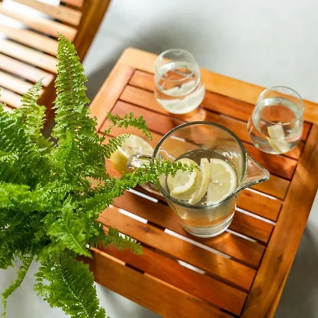 Invest Place 2 Be Apartment