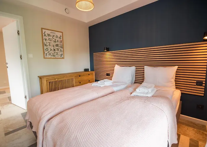 Invest Place 2 Be * Szklarska Poreba