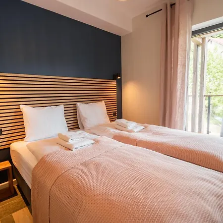 Invest Place 2 Be Apartment *