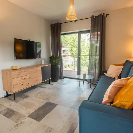 Invest Place 2 Be Apartment