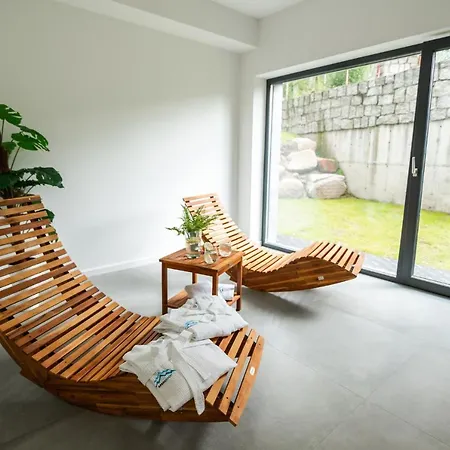 Invest Place 2 Be * Szklarska Poreba