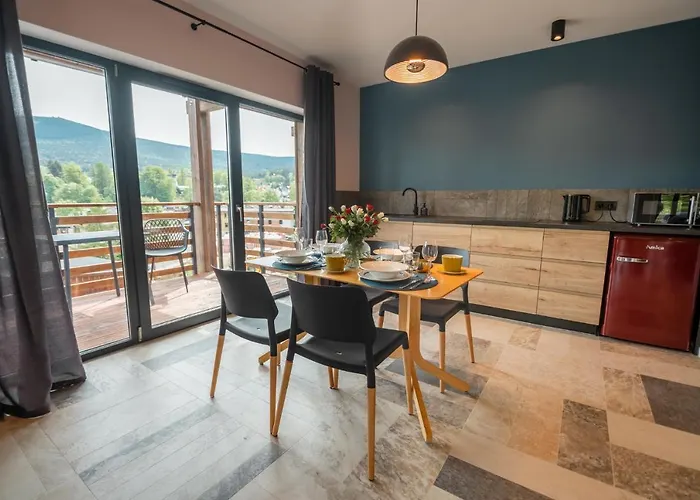 Invest Place 2 Be شكلارسكا بوريبا