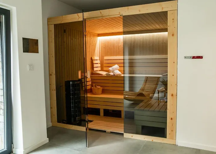 Invest Place 2 Be شقة